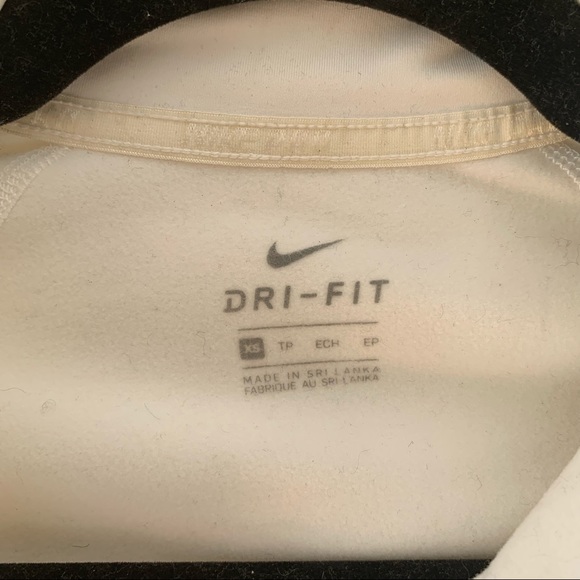 Nike Long Sleeve half zip - Picture 4 of 4